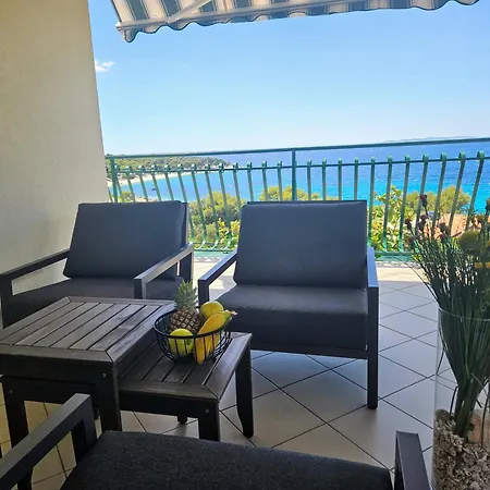 Primosten, Dolac Apartman *