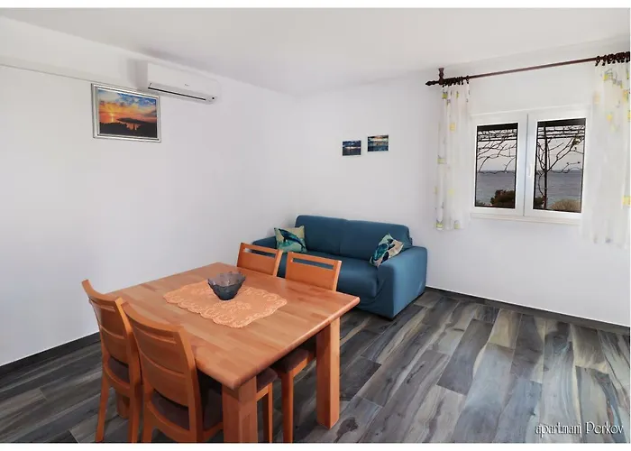 Primosten, Dolac * פרימוסטן